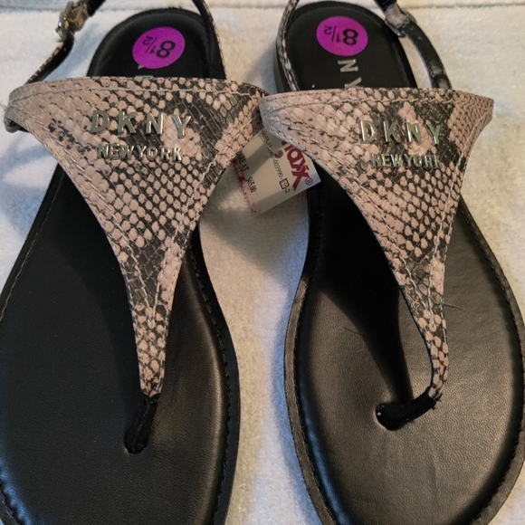 DKNY New York slippers - Picture 2 of 7